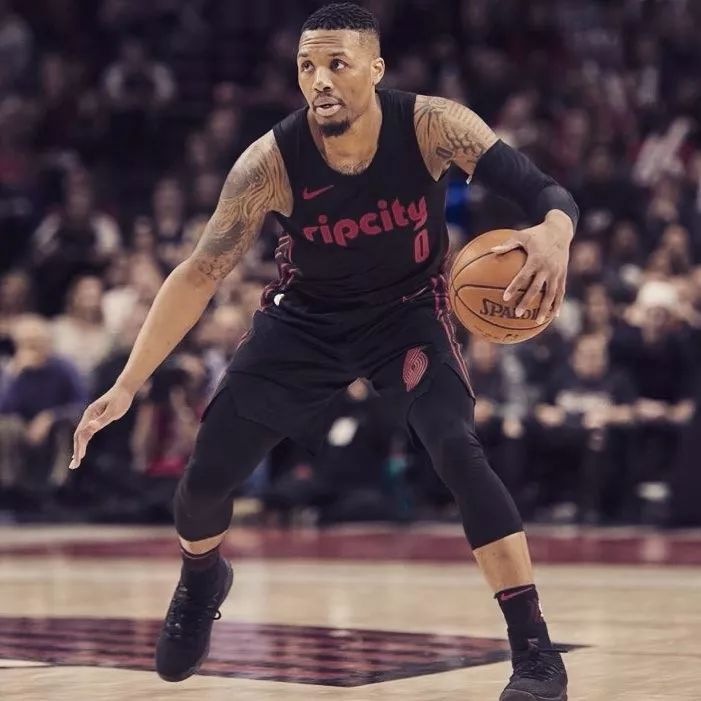 尤其是在今 尤其是在今