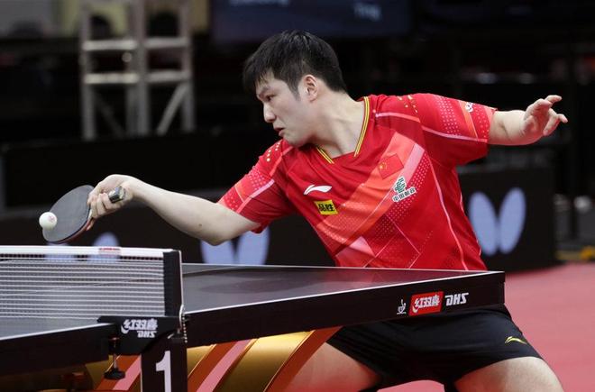 但滕哈赫似 但滕哈赫似