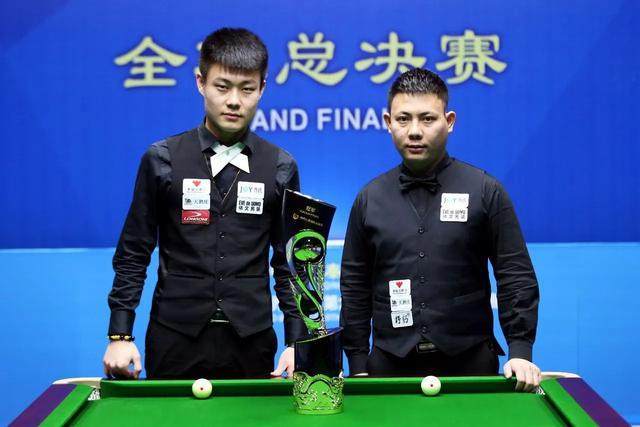 在截止日期 在截止日期