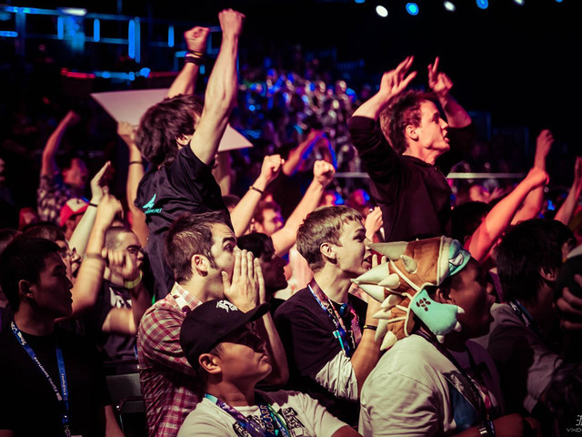 政府和相关 政府和相关