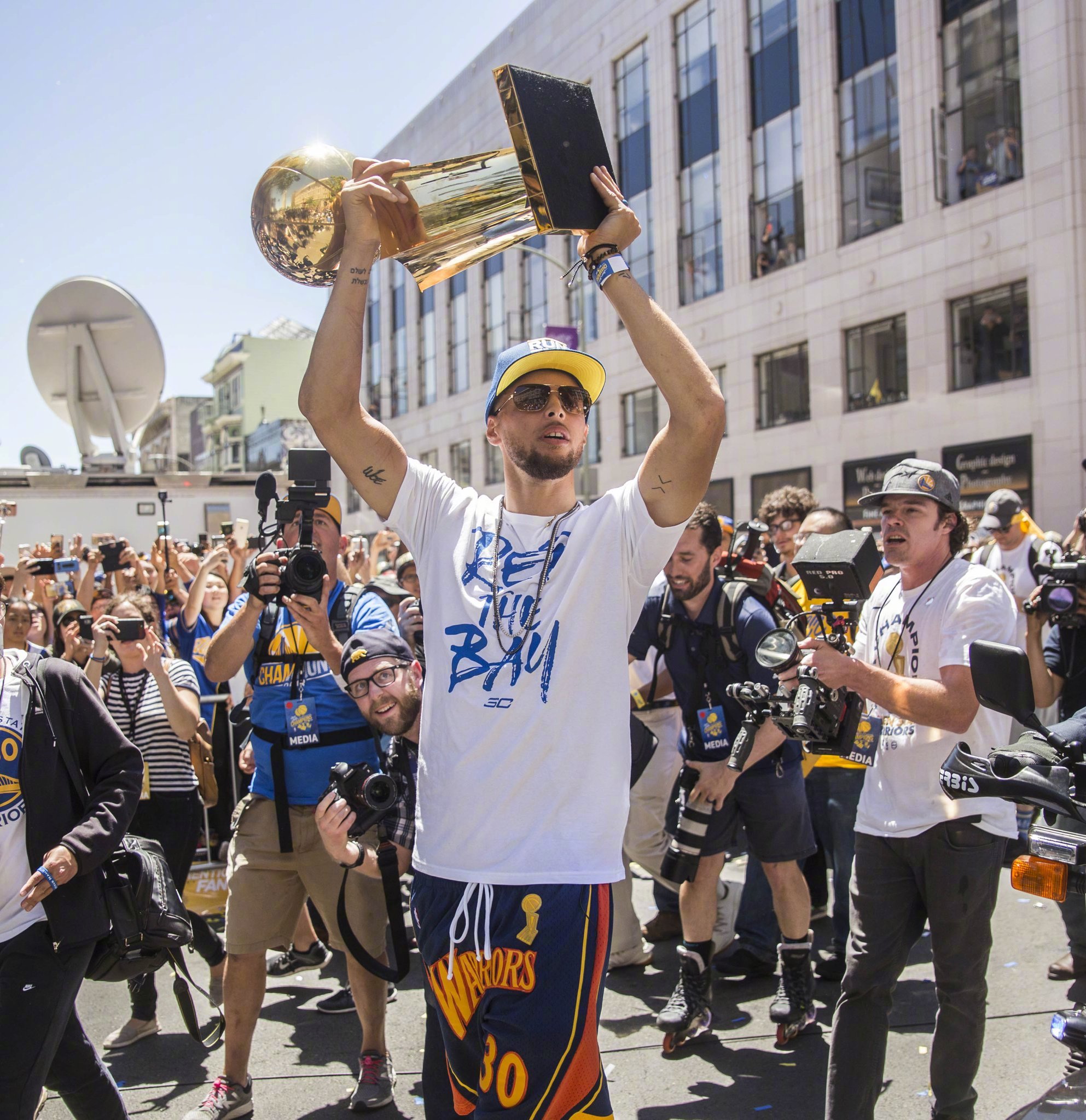 疑充满了未 疑充满了未